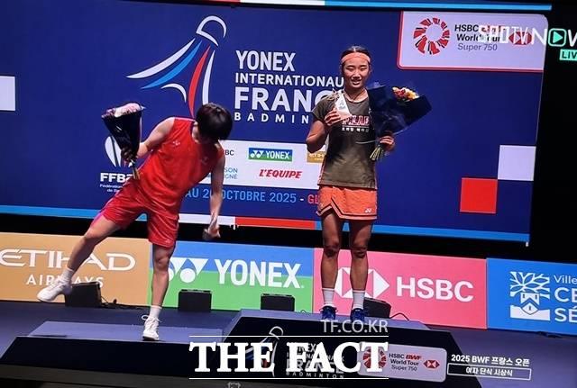 '넘사벽' 안세영, 왕즈이 꺾고 시즌 9번째 우승...프랑스오픈 2연패