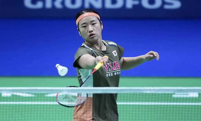 ‘세계 최강’ 안세영이 또 해냈다…中 왕즈이 2-0 꺾고 프랑스오픈 우승