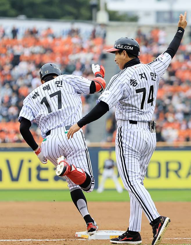 “이걸 어쩌나...’’ 한화의 가장 믿는 구석이었던 LG의 무뎌진 실전 감각, KS 초장부터 그런 기미조차 보이지 않았다