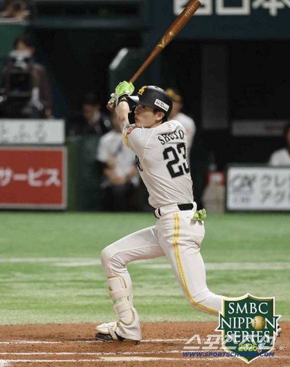 '타격의 신'도 넘었다, 5안타 몰아쳐 재팬시리즈 신기록[민창기의 일본야구]