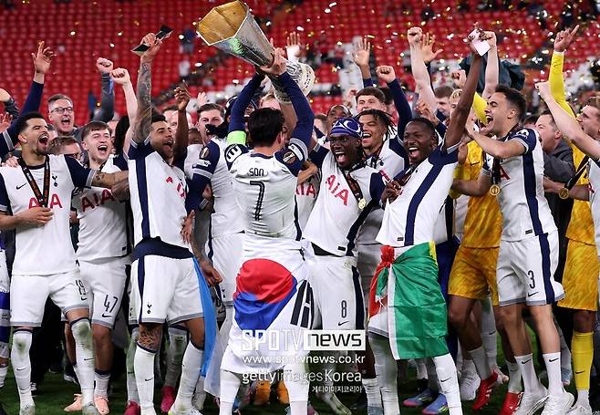 토트넘 '오피셜' 공식발표에 SON 컴백 약속했다…손흥민