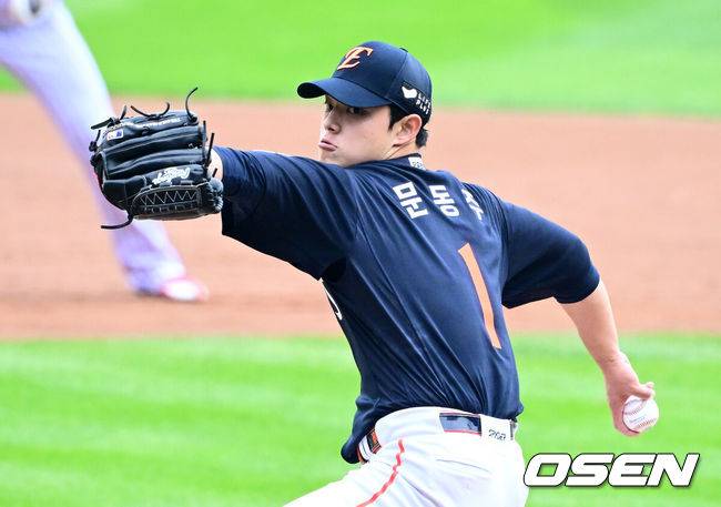 '지면 탈락' 경기도 안 쓰고 아꼈는데…한화 최고 무기가 사라졌다, 힘 빠진 문동주 '162km→154km, 8일 만에 8km 구속 저하'