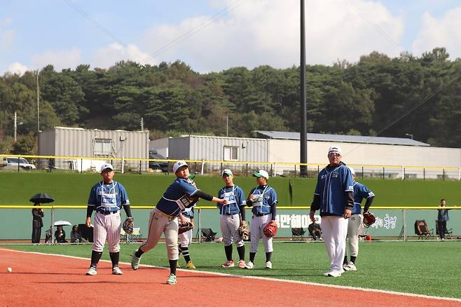 송성문·양현종·최형우·허경민 등 KBO 스타 코치진 총출동...제3회 김태균 야구캠프, 유소년 52명과 특별한 하루 보냈다