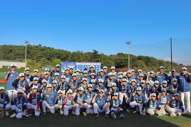 송성문·양현종·최형우·허경민 등 KBO 스타 코치진 총출동...제3회 김태균 야구캠프, 유소년 52명과 특별한 하루 보냈다