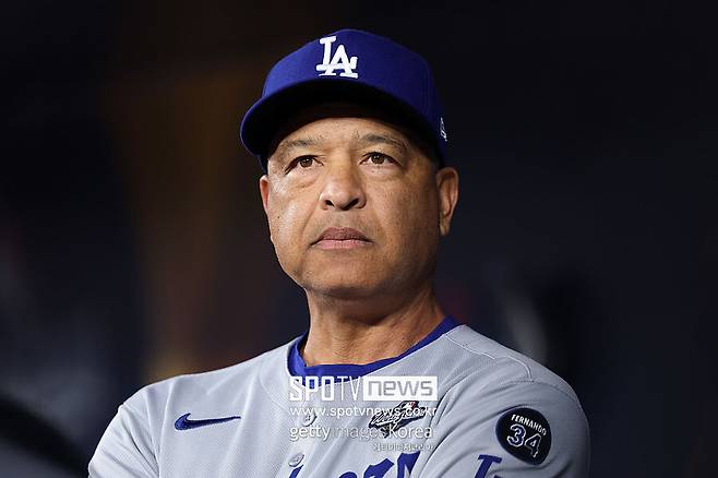 ‘뒤끝 작렬’ 로버츠 왜 이러나… 말실수에 캐나다가 부글부글, 황급히 실수 인정 “이 표현은 뺍시다”