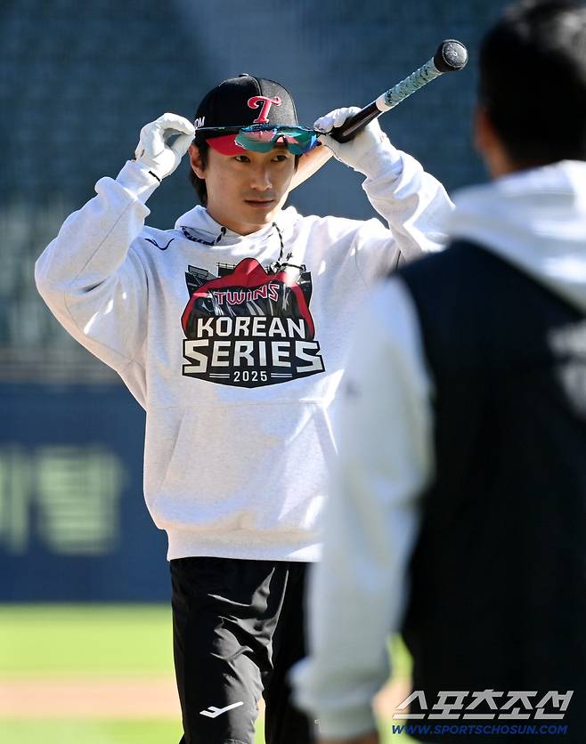 문동주→류현진 선발 우좌 다른데... 어제 8점 낸 라인업 그대로[KS2 현장]