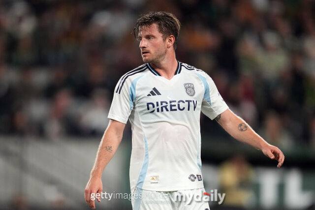 '손흥민 침묵' MLS 맞대결서 역전 결승포 작렬…신인상 경쟁 우위-MVP 경쟁에선 메시 위협