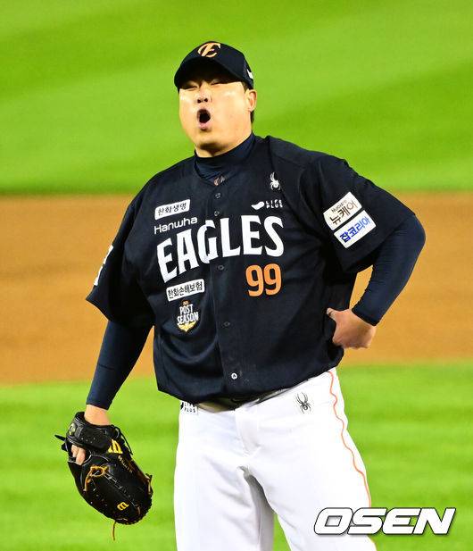 무려 19년 기다린 KS였는데…류현진이 3이닝 7실점으로 무너질 줄이야, 세월이 야속하다 [KS2]