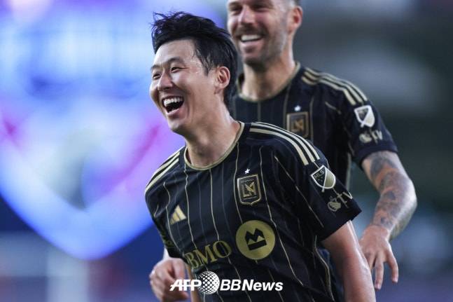 [오피셜] '손흥민 새 역사 썼다' 아시아 최초 MLS 올해의 골 수상