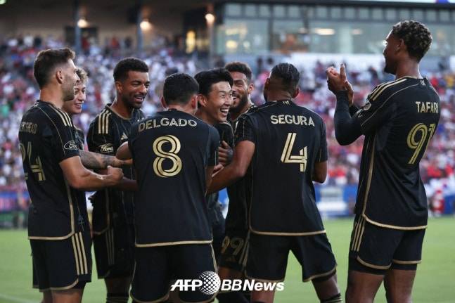 [오피셜] '손흥민 새 역사 썼다' 아시아 최초 MLS 올해의 골 수상