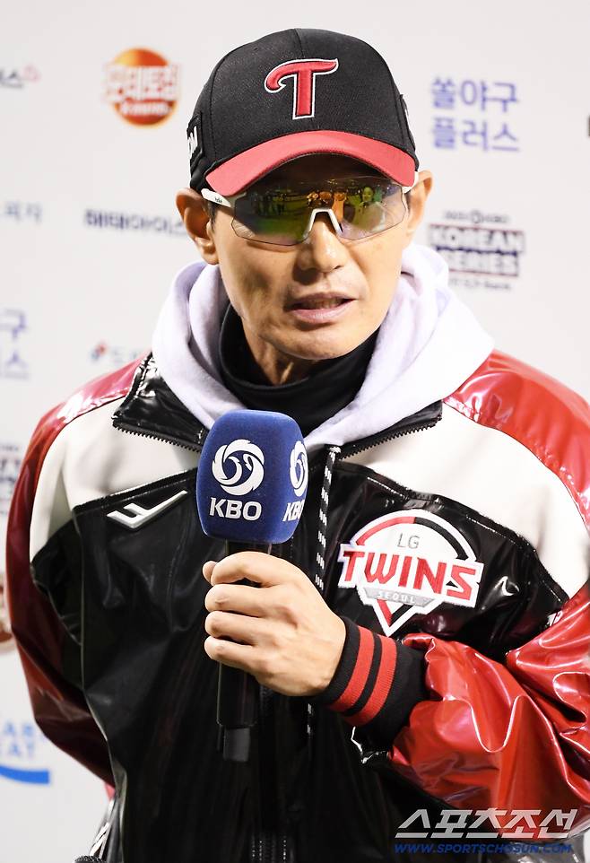 정규시즌 1위 이러니 해야한다…고작 2승? LG, 우승 100% 확률 잡았다 [KS2]