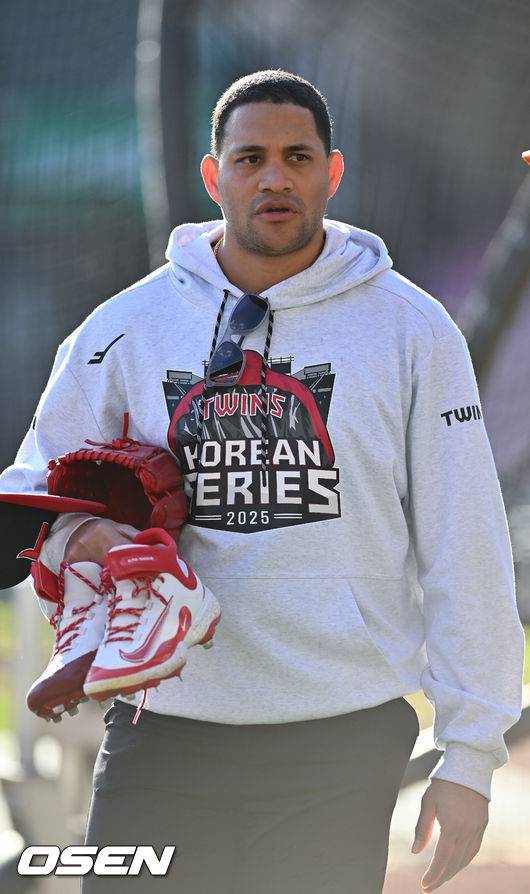 '담증세' LG 치리노스, 2023년 MVP 에릭 페디처럼 회복하며 승리 기여할까