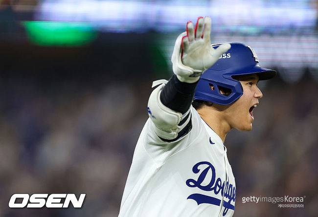 2루타-홈런-2루타-홈런-고의4구-고의4구-고의4구…오타니 아직도 최초가 남았다니, WS+PS 최초 7출루 대기록