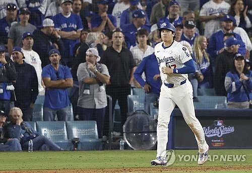 '리얼입니다' 6시간30분째 경기중, 오타니는 9출루째 [WS 3]