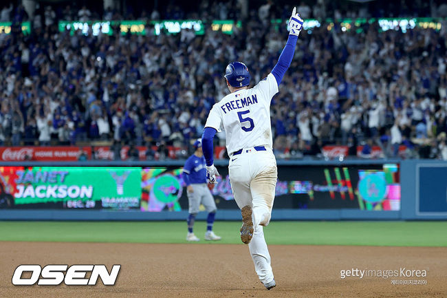 105구 완투승→하루 쉬고→불펜 대기, 이게 가능하다고? 연장 18회 최장 경기, 야마모토 '낭만야구'를 보여주다