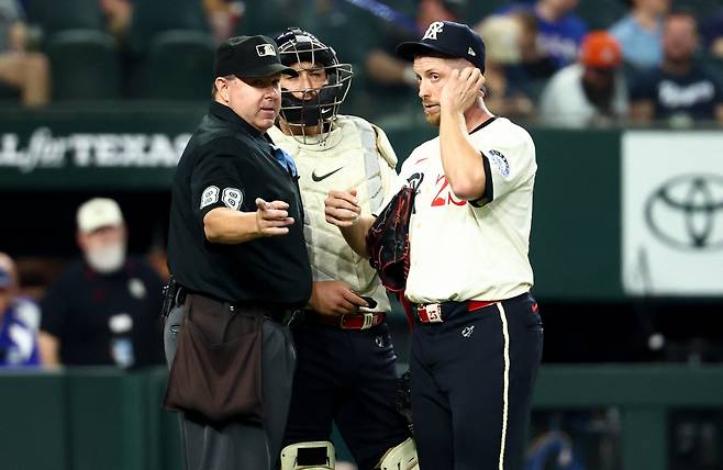 '한국 떠나 573억 잭팟' 류현진도 뛰어넘는다…'예상가 430억' 37살 첫 FA는 기적이다