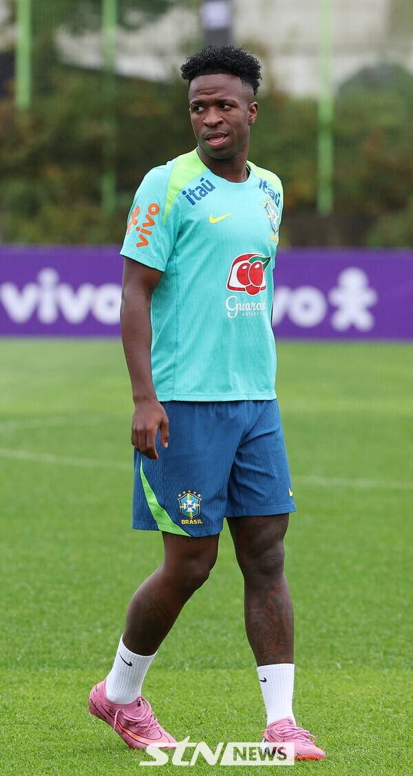 '레알 마드리드 충격 상황 발생' 비니시우스 폭발, 사비 알론소 감독과 관계 악화...'결별 고려'