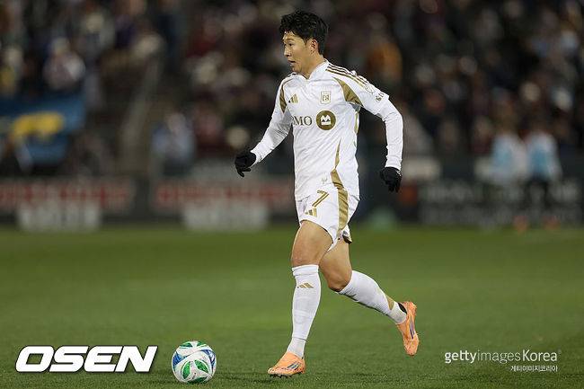 ‘43.5% 압도적 득표’ 손흥민, 22.5% 메시에 압도적 우위... ‘FIFA→PL→MLS’ 손흥민, 세 대륙을 정복한 ‘골의 사나이’ [공식발표]