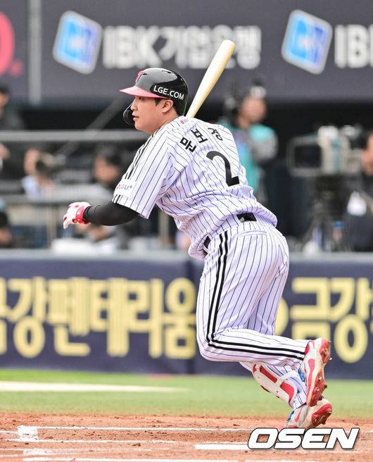 ‘타율 9푼’ 애물단지였는데, 어떻게 만화 같은 ‘.667’ 괴물 타자가 됐을까...한국시리즈 MVP 1순위