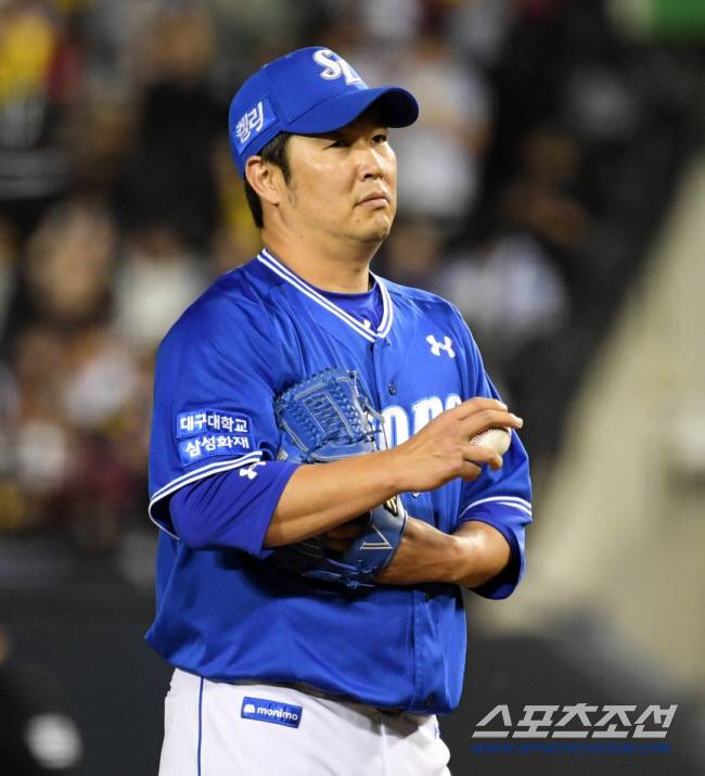 '이럴거면 대체 왜 영입했나' 2년간 겨우 14G 썼다 → 또 방출 통보, 두번째 은퇴 위기