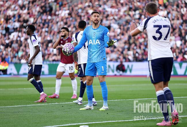 ‘손흥민 떠나니까 엉망이네’…토트넘 선수들, 3-0 대승 후에도 ‘언쟁’했다