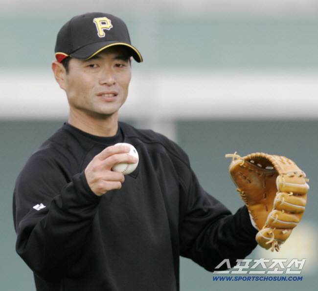 그림이 좀 이상한데…2군 감독으로 우승 이끌고 1군 성적 부진 이유로 사퇴, 5년 만에 요미우리 떠나는 '레전드' 구와타[민창기의 일본야구]