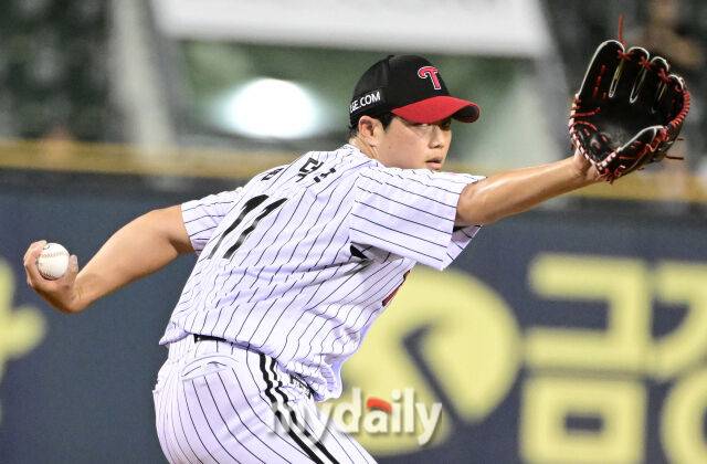 '최고 구속 146km 찍었다' 38억 FA 좌완, 2년 전 KS 위력 보이나... 명예회복 신호탄 쐈다