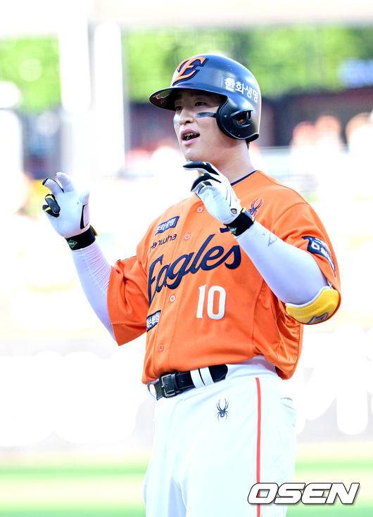 한화 3차전 라인업 발표, 이진영 첫 선발 출격…손주영 상대 .667 초강세, 2루수 황영묵→이도윤 선발 [KS3]