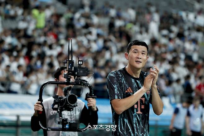 토트넘, 김민재 ‘854억+연봉 300억’ 투자해 ‘두 마리 토끼’ 잡는다 “손흥민 후계자로 한국 시장 공략+수비진 강화”