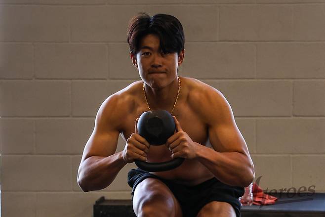 '대충격' 韓·日 야구 수준 차 이 정도였어? 송성문은 50위 밖, 동갑내기 3루수 오카모토는 1288억 잭팟 예상