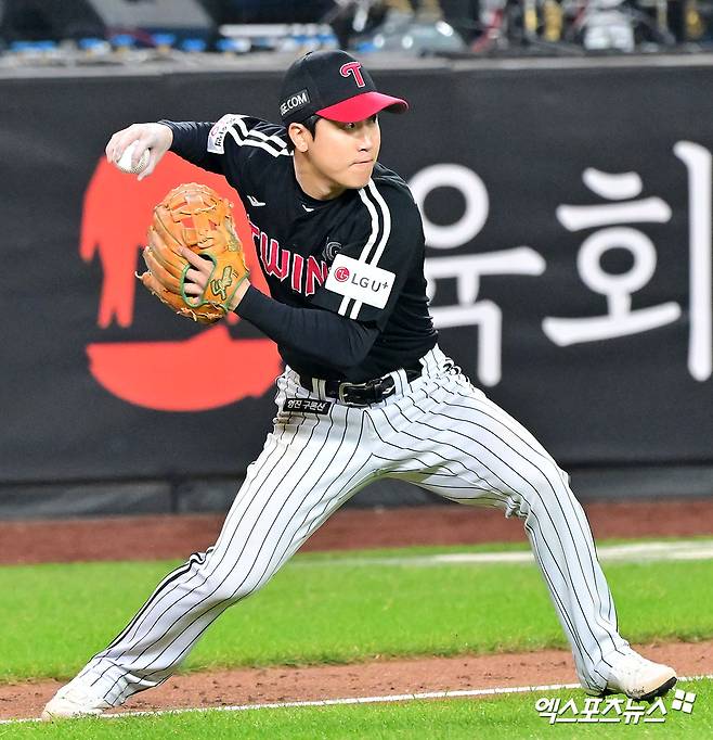 '실패 또 실패' 제구 흔들리는데 번트 작전 왜? 하주석 번트 2루 아웃→심우준 도루자→한화 7회 무득점 [KS3]