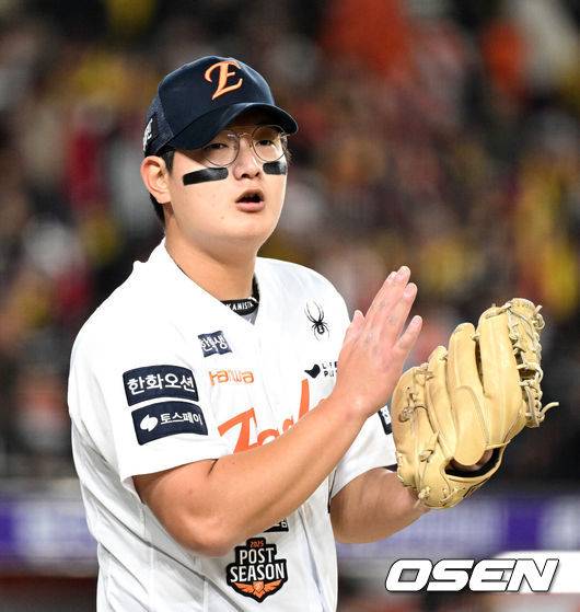 한화 19년 만에 KS 승리투수, 김서현이 될 줄이야…폭투로 치명적 점수 허용했지만, 무너지지 않고 버텼다 [KS3[