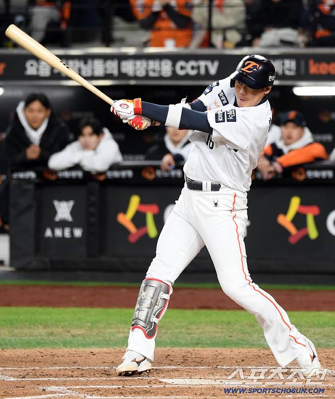 도루실패 50억 FA 역전 2루타로 한화에 1승 선사. 김서현 감격의 승리투수. 한화 분위기 바꿨다[KS3 리뷰]