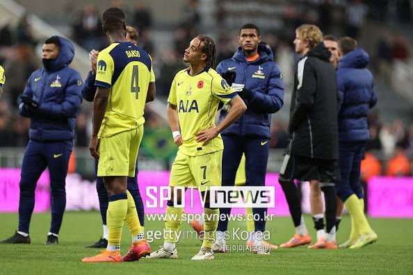 ‘캡틴’ 손흥민, 미친 1골 2도움 폭발→이때가 마지막…이후 4연패 ‘충격 고전’ 토트넘 징글징글한 ‘뉴캐슬 징크스’ 또 0-2 완패 ‘컵대회 16강 탈락’