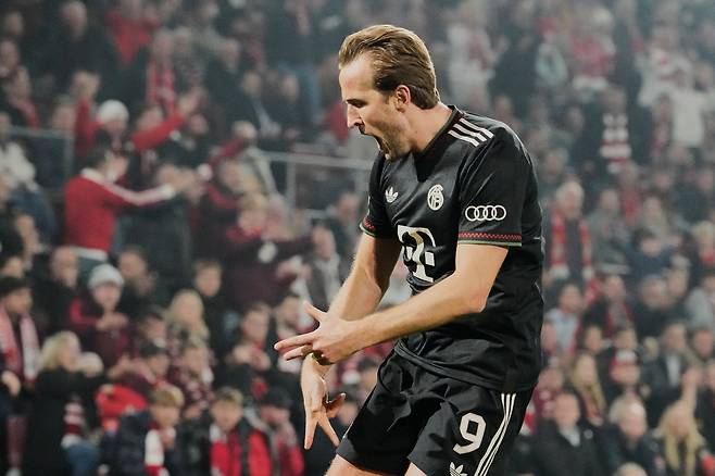 '손흥민 옆에서도 이런 적은 없다' 이게 케인인가, 메시인가...역사적 해리 케인 위대하다, 경이롭다