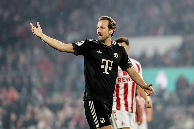 '손흥민 옆에서도 이런 적은 없다' 이게 케인인가, 메시인가...역사적 해리 케인 위대하다, 경이롭다