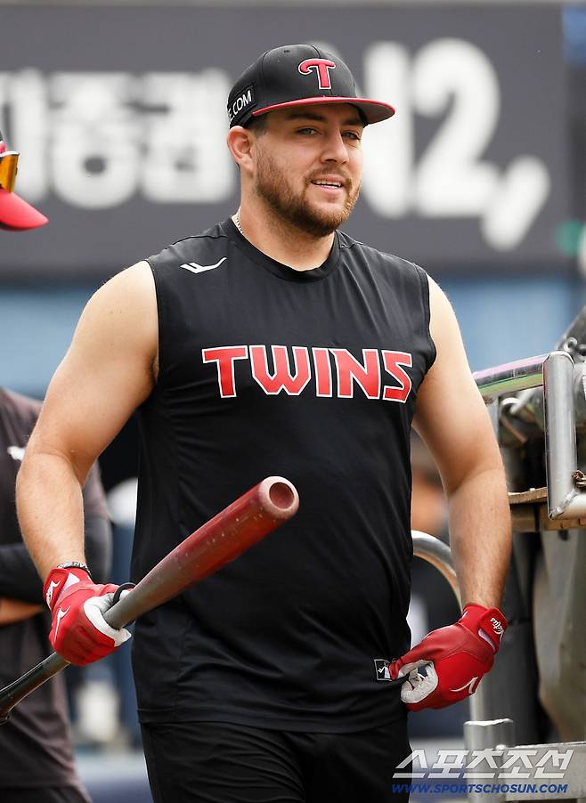 염갈량 게이지 고장났나... 3차전까지 유일한 무안타 굴욕. '효자' 외국인 안타 언제 보나
