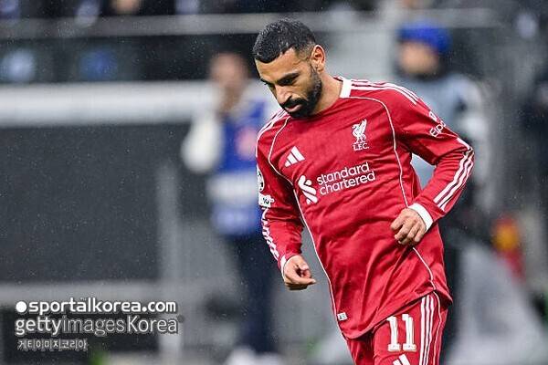 '손흥민과 정반대' 레전드 살라, 박수 아닌 비난 속 리버풀과 이별…