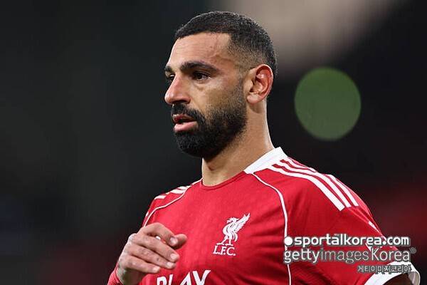 '손흥민과 정반대' 레전드 살라, 박수 아닌 비난 속 리버풀과 이별…