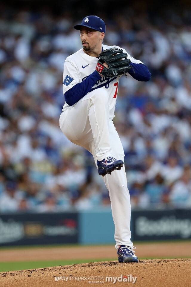 '2586억' 에이스 또 박살…3승 ERA 0.86→5이닝 5실점→6⅔이닝 5실점, 다저스 WS 2연패 '초비상'