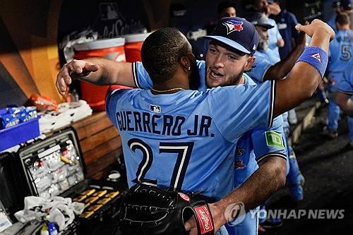 '토론토, 32년만 우승에 1승 남았다' 다저스에 6-1 완승 '3승2패'