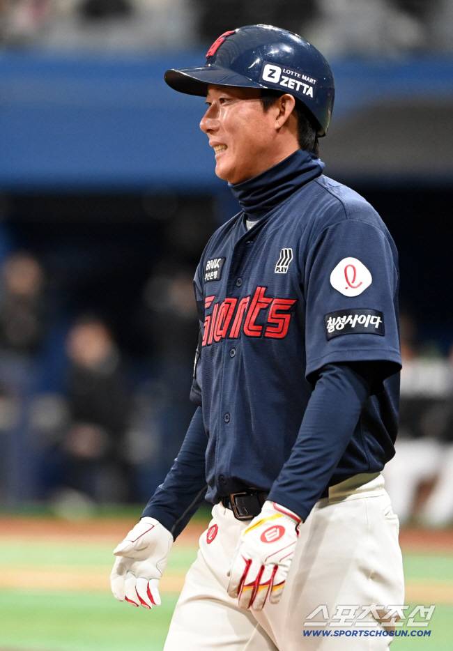 '롯데·두산과 연쇄 트레이드' KIA, KT에서도 영입한다…8위 충격, 대대적 개편한다