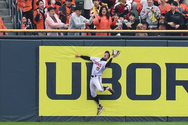 KS 끝나면 같은 유니폼 입는 박해민·문현빈, 컬래버 효과 기대...