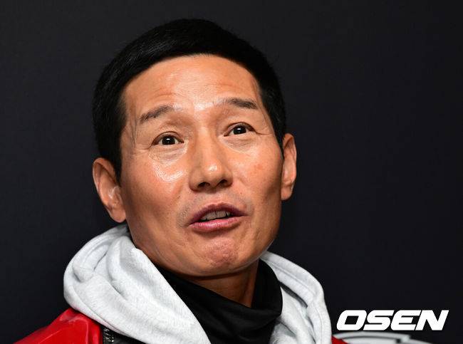 '11타수 무안타, 더 이상 못 참아' 염갈량 칼 빼들었다. 오스틴 5번-김현수 3번, LG 라인업 변화 [KS4]