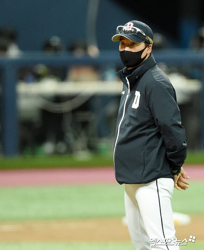 두산 김원형호, '팀 홀드 1위+세이브 2위' 레전드 투수 합류…2년 만에 친정 복귀,