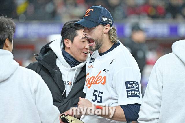 '투혼의 117구, 미쳤다' 156km KKKKKKK 1실점, LG 압도했다…대전예수의 포효, 한화 팬들 열광하다 [MD대전 KS4]