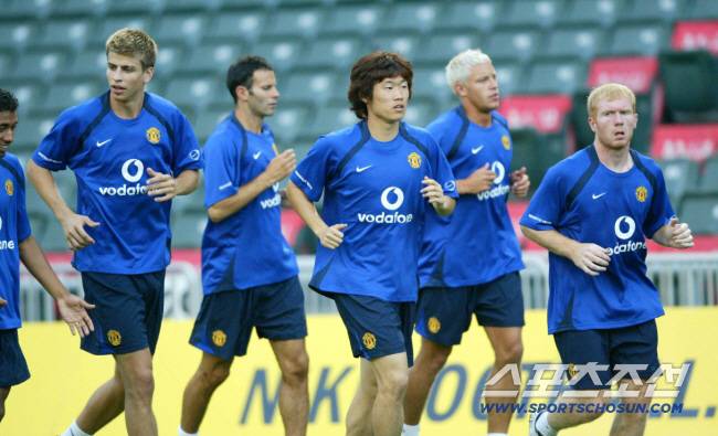 '자폐증' 20살 아들 위해 해설 활동 중단 선언, '박지성 동료' 맨유 '찐' 레전드의 깜짝 고백