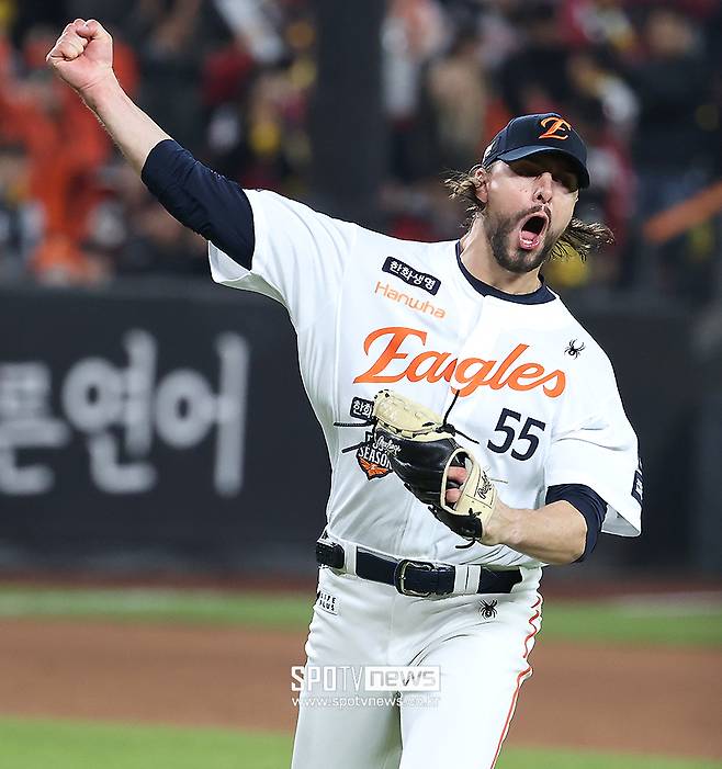 '말이 안 나오는 충격패' 7이닝 무실점 포효하던 와이스…더그아웃에서 표정 잃었다