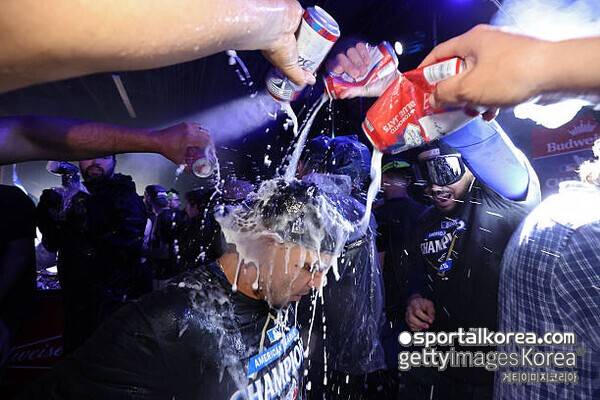 월드시리즈 한창인데...