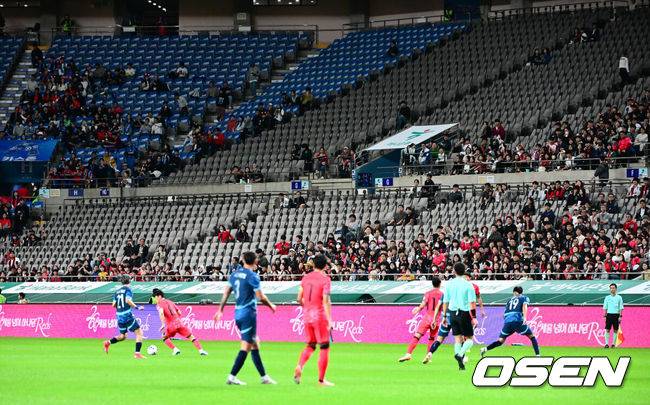 'A매치인데 44000석 텅텅' 박지성의 직언